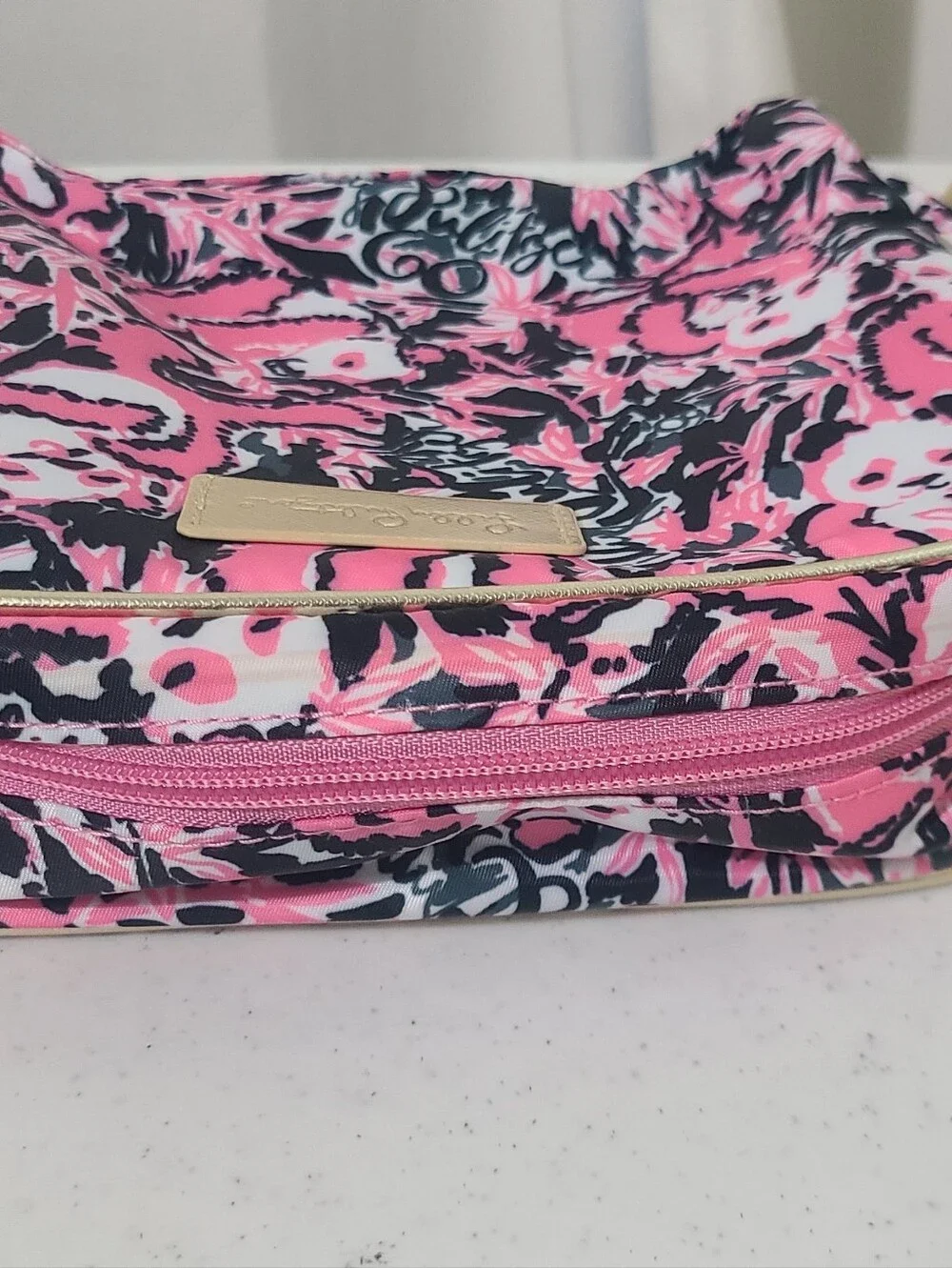 NWT Lilly Pulitzer Hanging With My Boo Escape Cosmetic Case Makeup Bag Panda